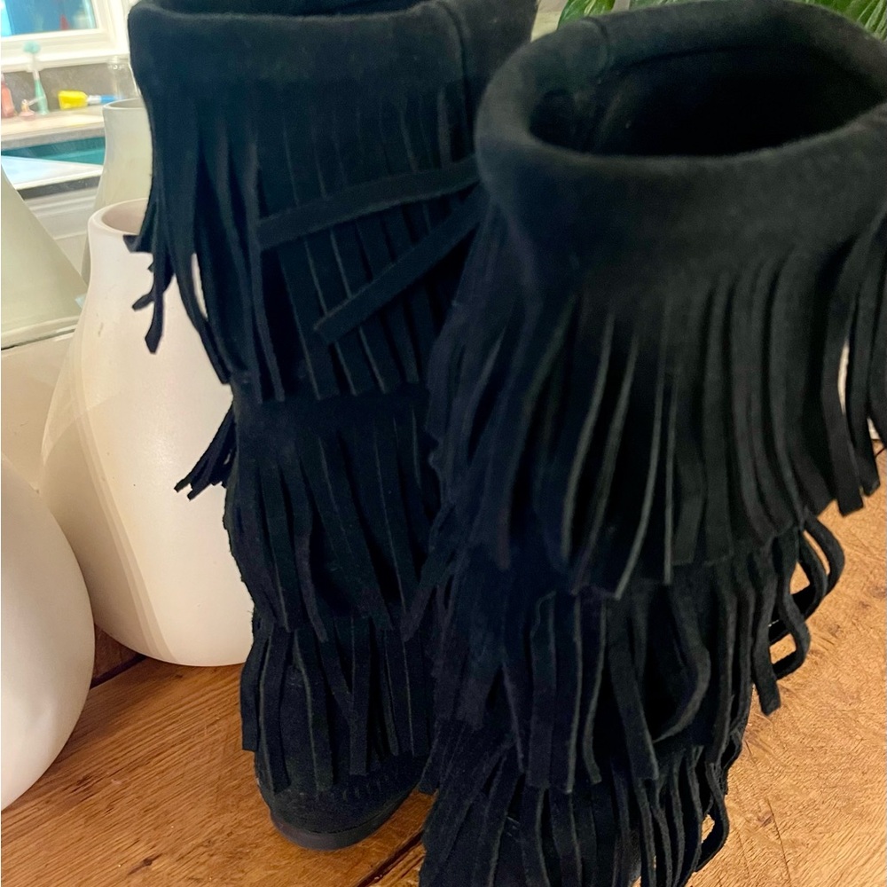 Minnetonka Black Suede Fringe Moccasin Boots - Picture 6 of 11
